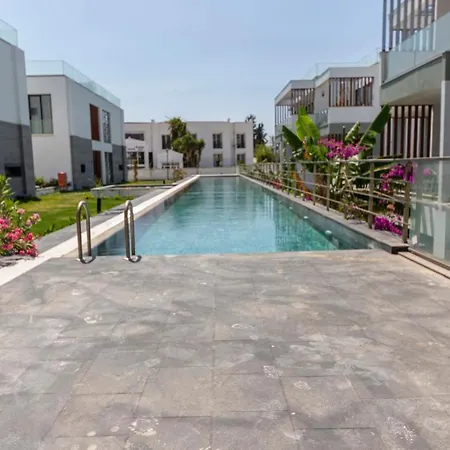 Modern Apartment Near Beach With Central Location In Bodrum *