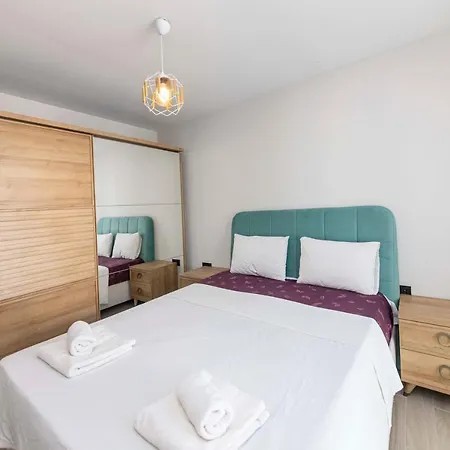Modern Apartment Near Beach With Central Location In Bodrum *